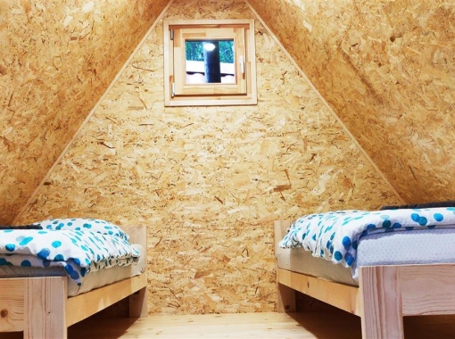 Wooden-tent-for-2